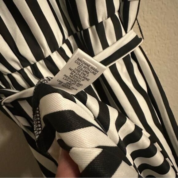 Cato White & Black Stripe Shirtdress Belted Dress Size Small - Picture 10 of 10